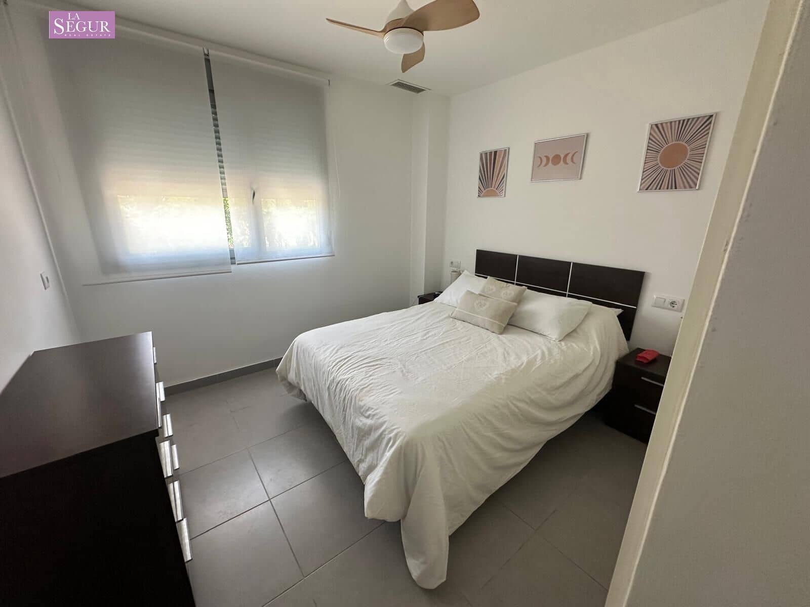 2 soverom Leilighet til salgs i Conil de la Frontera med svømmebasseng garasje - € 285 000 (Ref: 9228804)