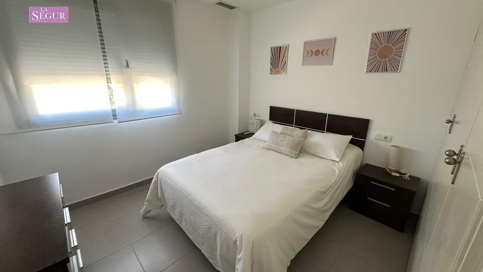 2 soverom Leilighet til salgs i Conil de la Frontera med svømmebasseng garasje - € 285 000 (Ref: 9228804)