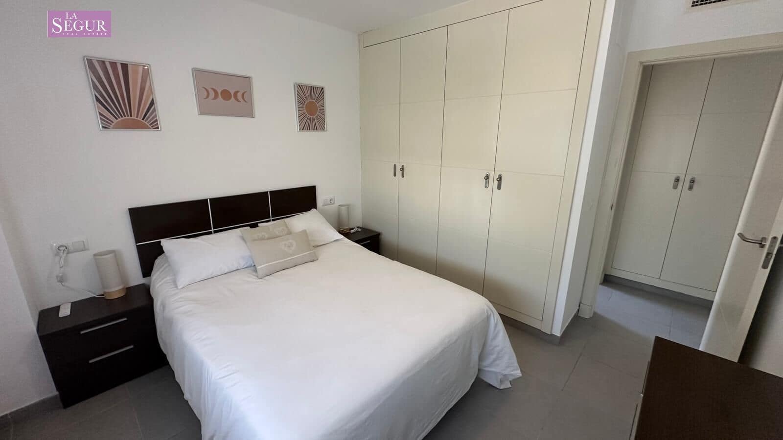 2 soverom Leilighet til salgs i Conil de la Frontera med svømmebasseng garasje - € 285 000 (Ref: 9228804)