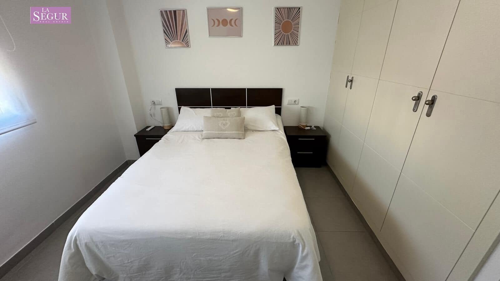 2 soverom Leilighet til salgs i Conil de la Frontera med svømmebasseng garasje - € 285 000 (Ref: 9228804)