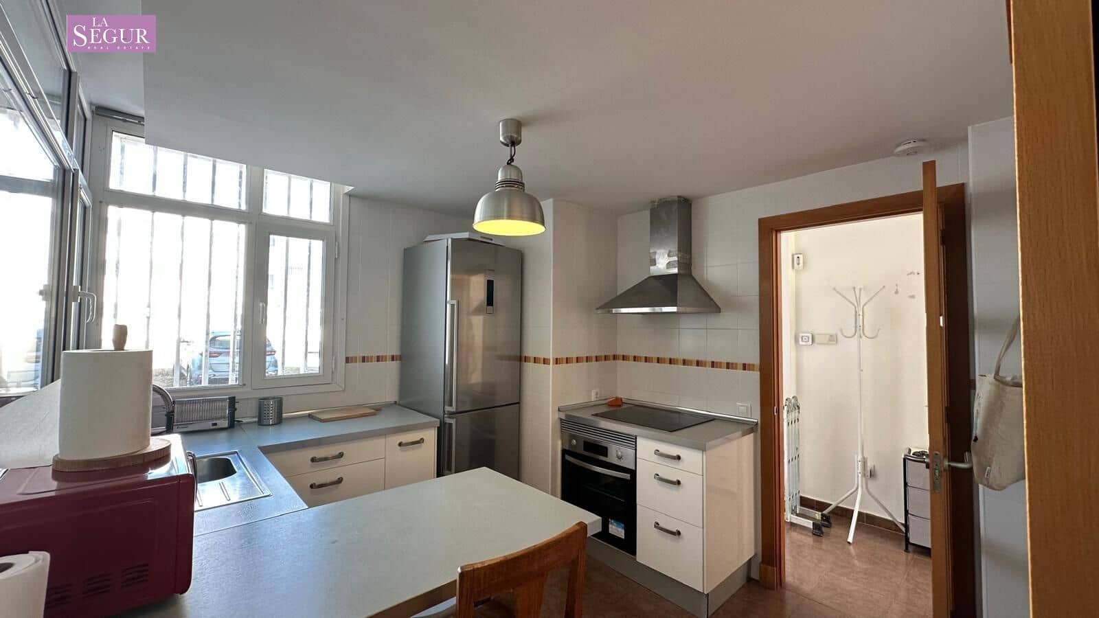 Adosado de 3 habitaciones en Conil de la Frontera en venta con piscina - 377.000 € (Ref: 9228806)