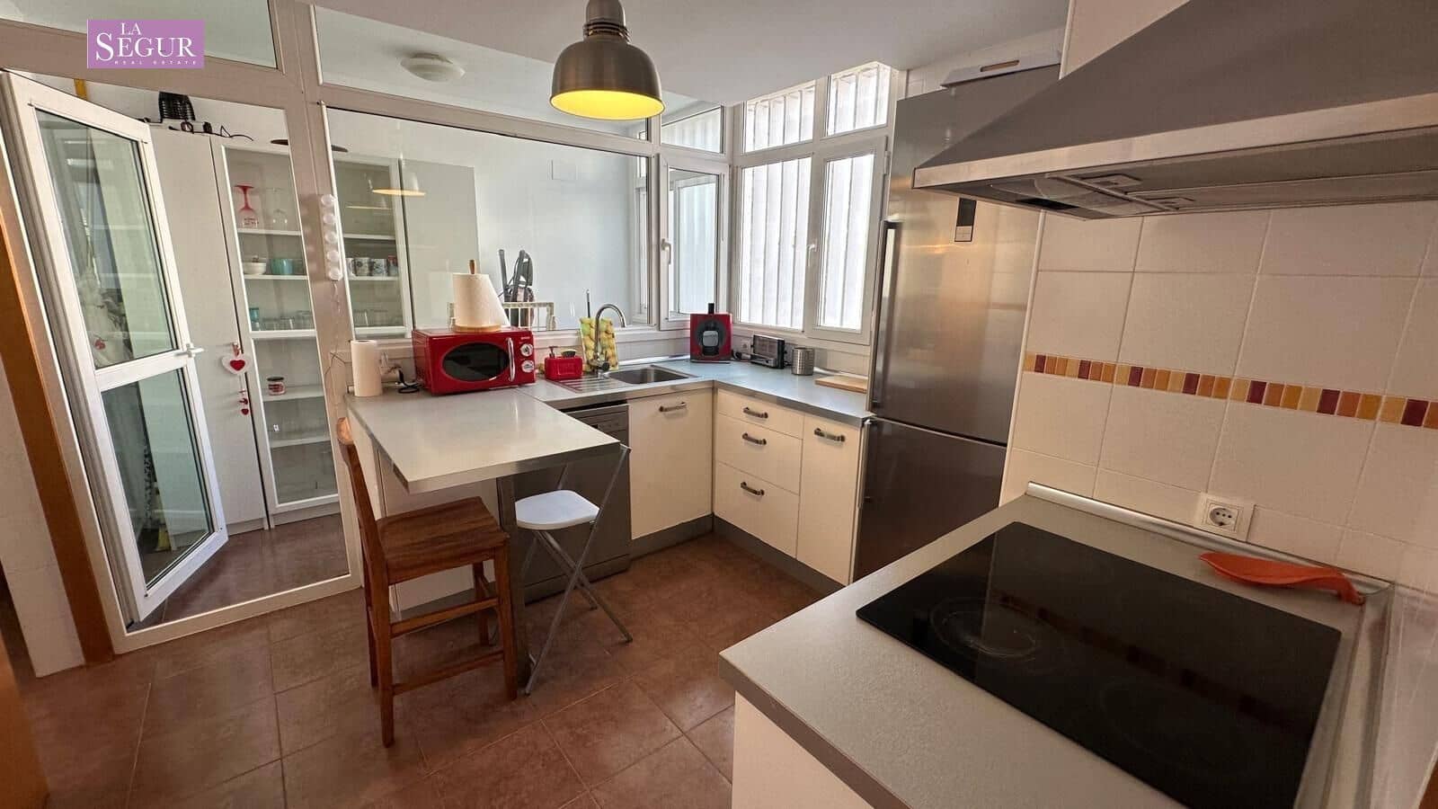 Adosado de 3 habitaciones en Conil de la Frontera en venta con piscina - 377.000 € (Ref: 9228806)