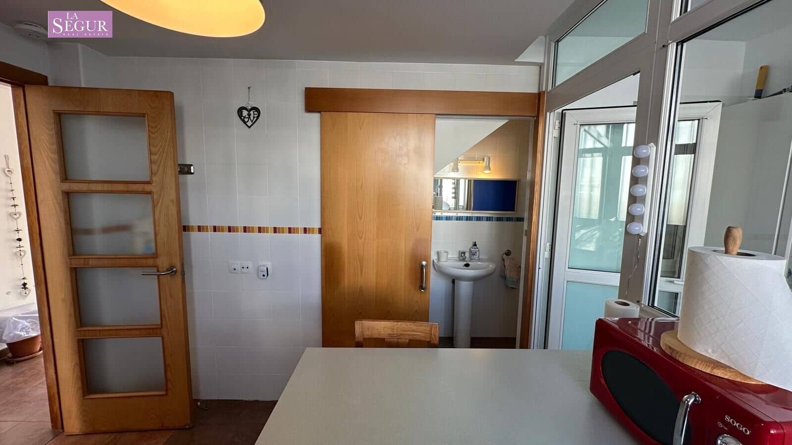 Adosado de 3 habitaciones en Conil de la Frontera en venta con piscina - 377.000 € (Ref: 9228806)