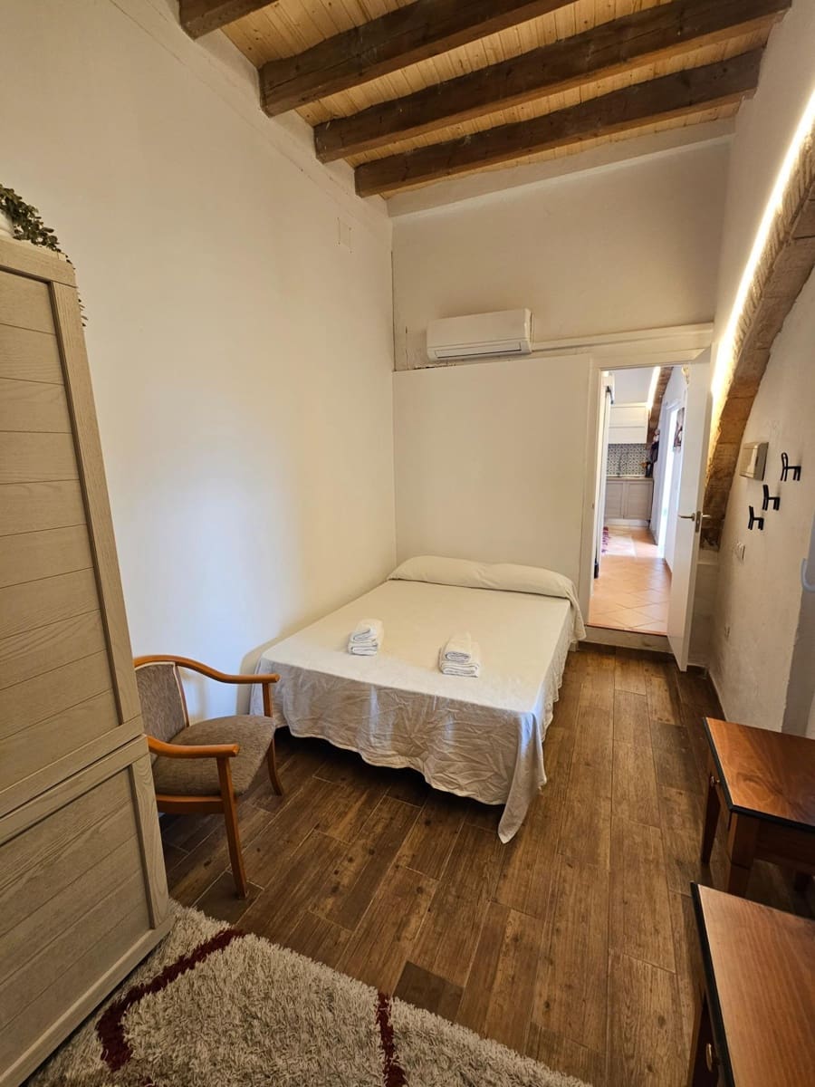 3 bedroom Apartment for sale in Vejer de la Frontera - € 170,000 (Ref: 9232830)