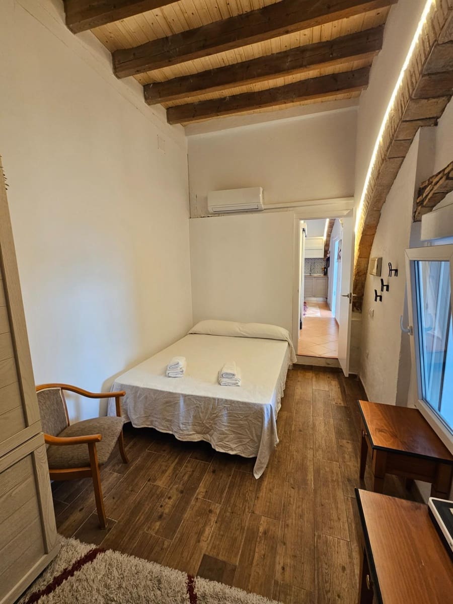 3 bedroom Apartment for sale in Vejer de la Frontera - € 165,000 (Ref: 9232830)