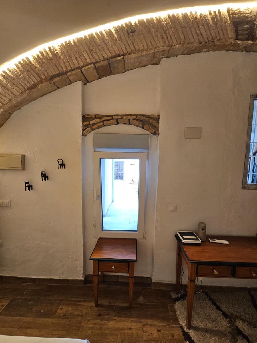 3 bedroom Apartment for sale in Vejer de la Frontera - € 165,000 (Ref: 9232830)