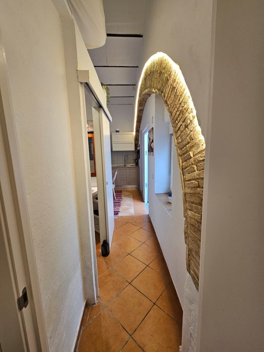 3 bedroom Apartment for sale in Vejer de la Frontera - € 165,000 (Ref: 9232830)