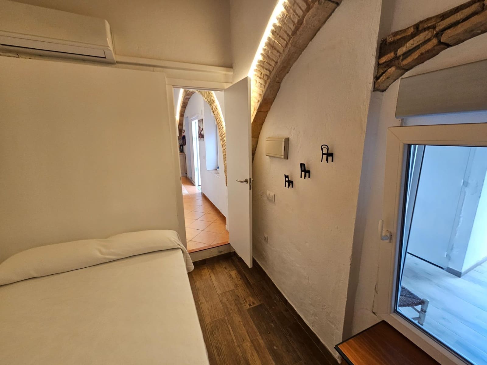 3 bedroom Apartment for sale in Vejer de la Frontera - € 165,000 (Ref: 9232830)