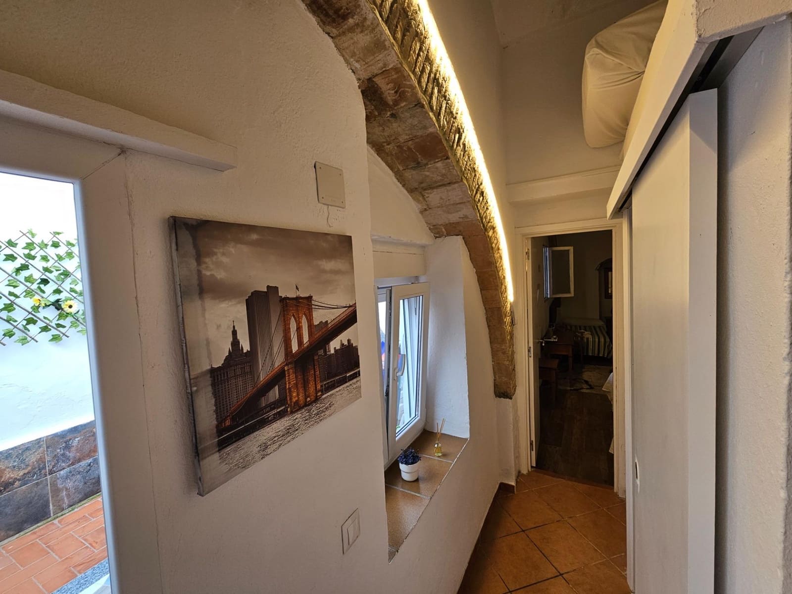 3 bedroom Apartment for sale in Vejer de la Frontera - € 165,000 (Ref: 9232830)