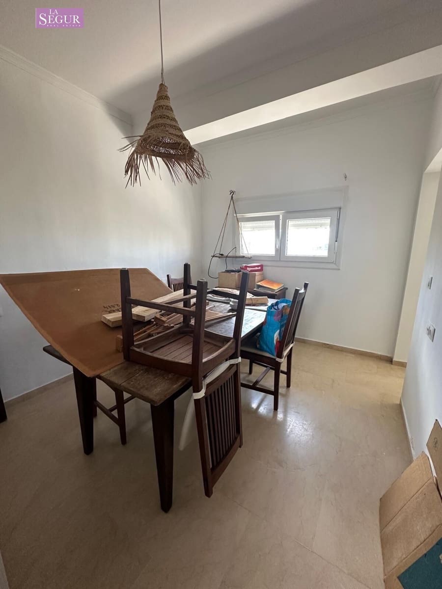 4 slaapkamer Halfvrijstaande villa te koop in Conil de la Frontera - € 585.000 (Ref: 9236829)