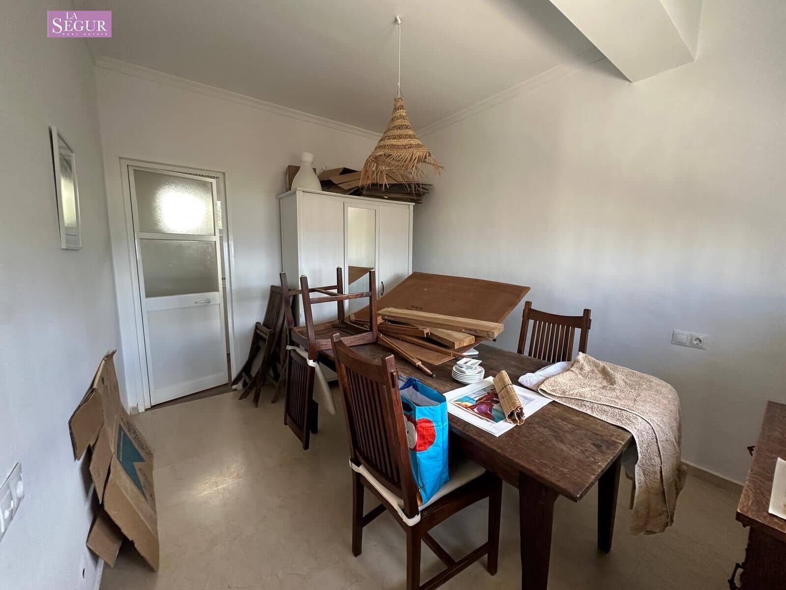 4 slaapkamer Halfvrijstaande villa te koop in Conil de la Frontera - € 585.000 (Ref: 9236829)