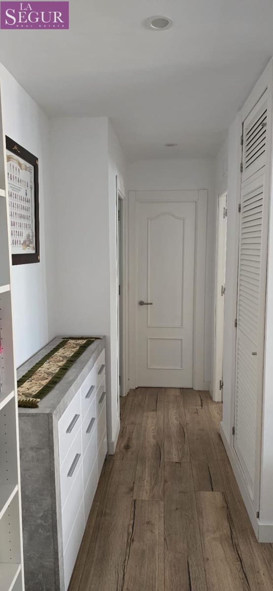 2 soverom Leilighet til salgs i Cadiz by - € 270 000 (Ref: 9317791)