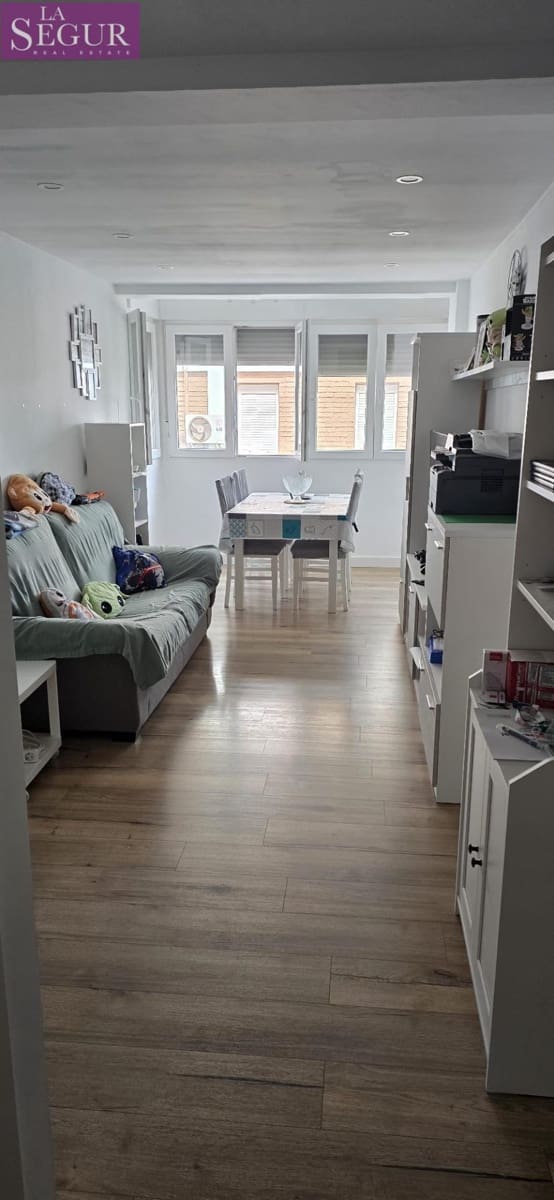 2 soverom Leilighet til salgs i Cadiz by - € 270 000 (Ref: 9317791)