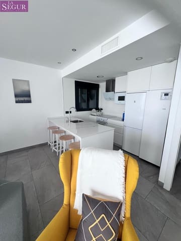 2 bedroom Flat for rent in Cádiz city - € 1,400 (Ref: 9349465)