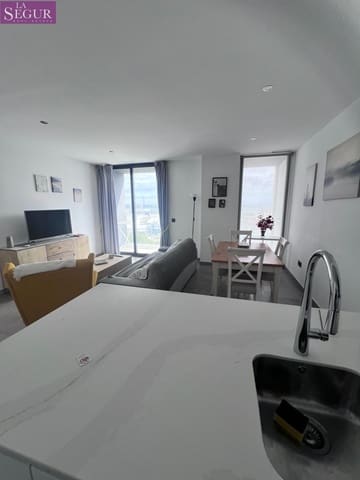 2 bedroom Flat for rent in Cádiz city - € 1,400 (Ref: 9349465)