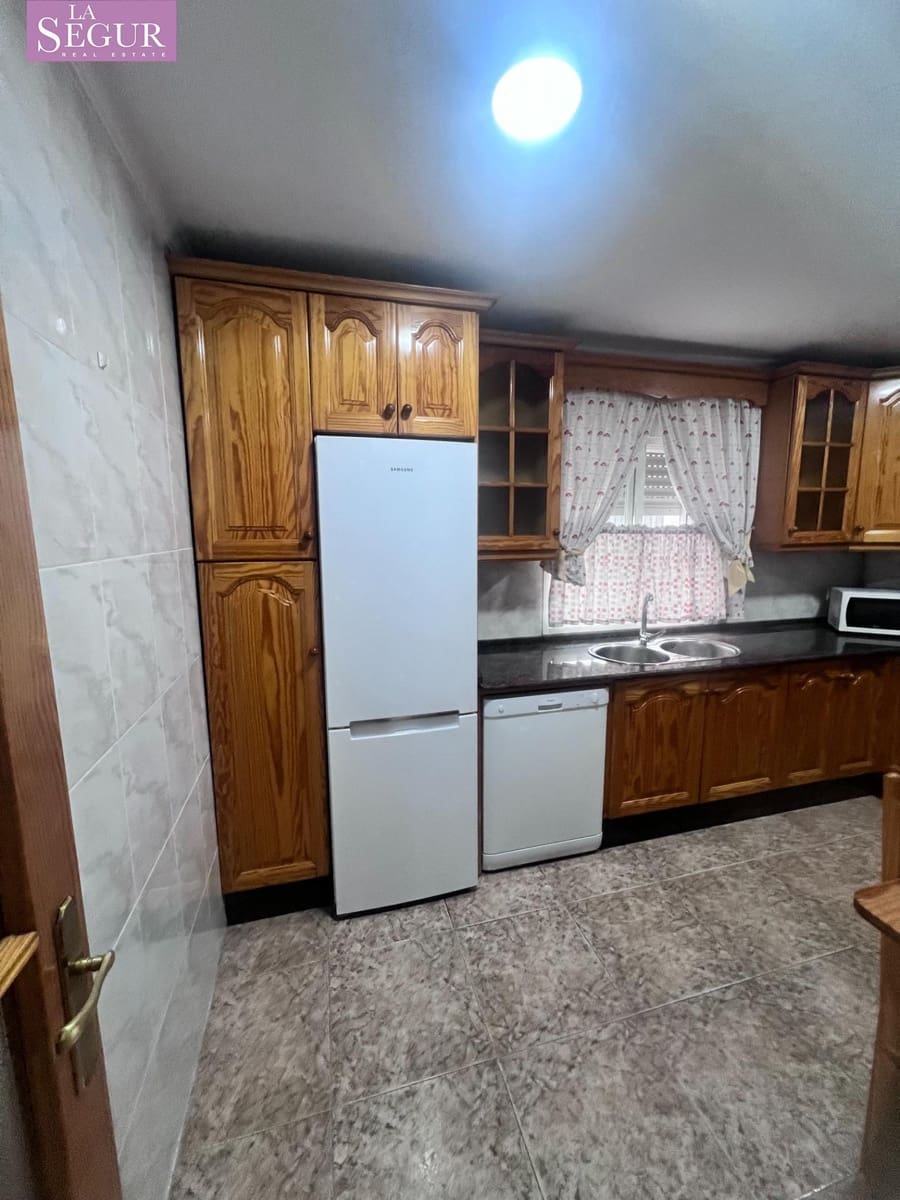 3 makuuhuone Huoneisto myytävänä paikassa Barbate - 220 000 € (Ref: 9359514)