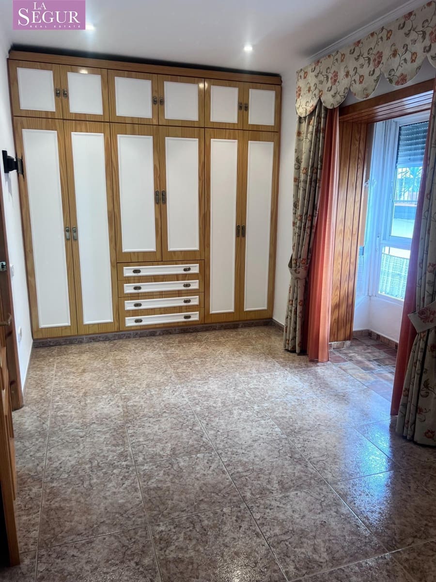 3 makuuhuone Huoneisto myytävänä paikassa Barbate - 220 000 € (Ref: 9359514)