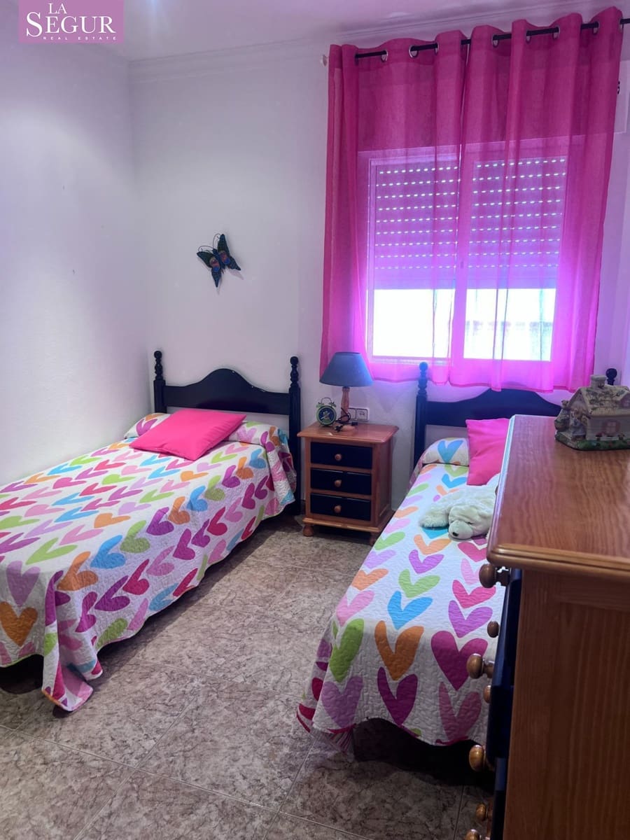 3 makuuhuone Huoneisto myytävänä paikassa Barbate - 220 000 € (Ref: 9359514)