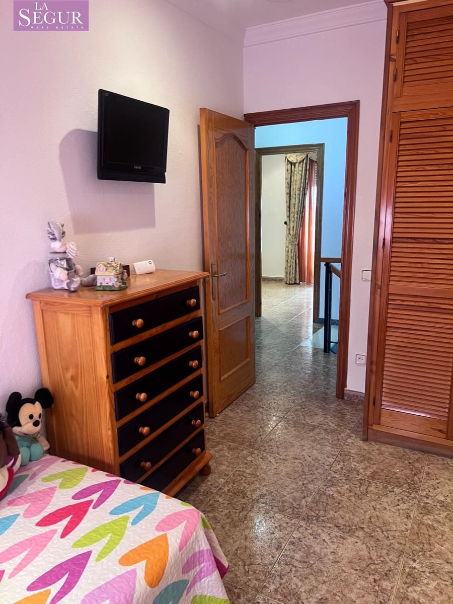 3 makuuhuone Huoneisto myytävänä paikassa Barbate - 220 000 € (Ref: 9359514)