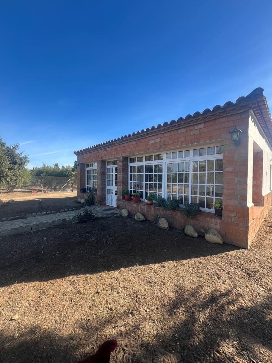 3 bedroom Finca/Country House for sale in Medina-Sidonia with garage - € 270,000 (Ref: 9390674)