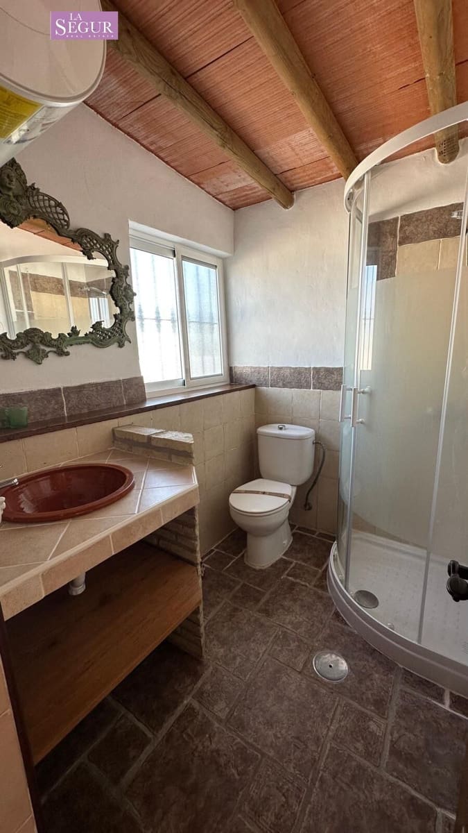 7 bedroom Villa for sale in Chiclana de la Frontera with pool garage - € 787,000 (Ref: 9398447)