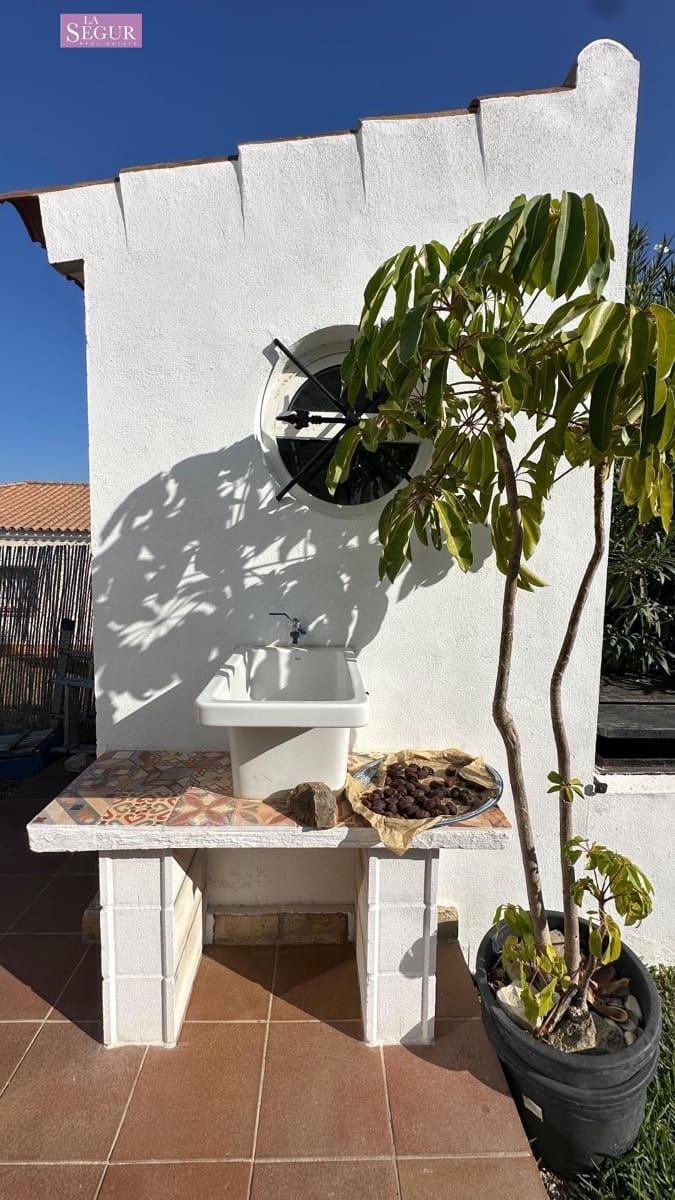 7 bedroom Villa for sale in Chiclana de la Frontera with pool garage - € 787,000 (Ref: 9398447)