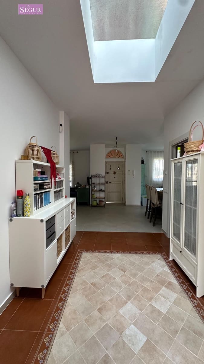 7 bedroom Villa for sale in Chiclana de la Frontera with pool garage - € 787,000 (Ref: 9398447)