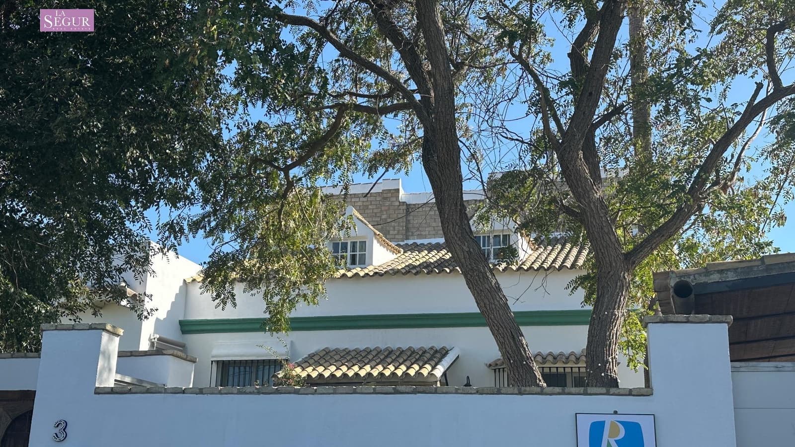 7 bedroom Villa for sale in Chiclana de la Frontera with pool garage - € 787,000 (Ref: 9398447)