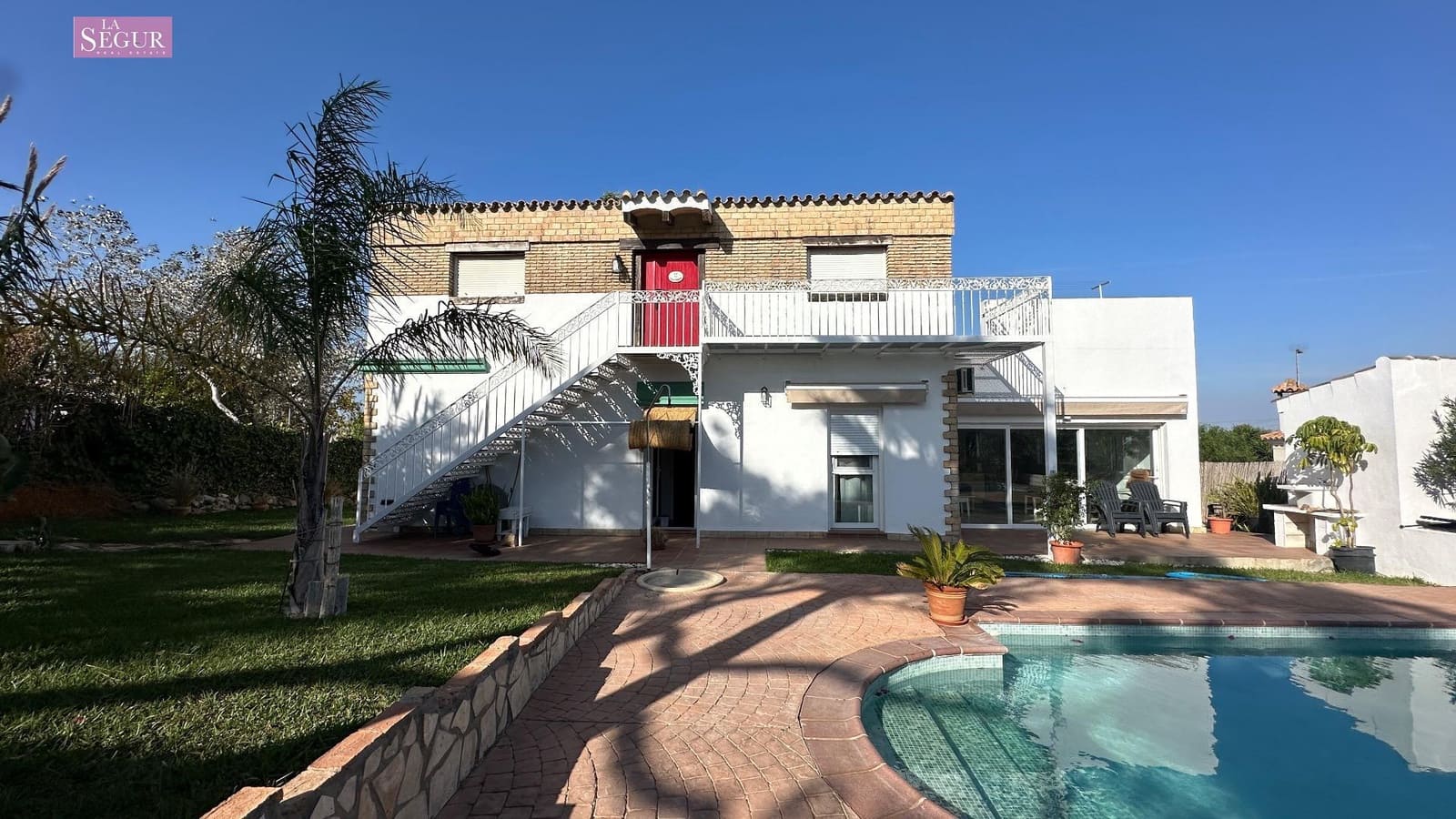 7 bedroom Villa for sale in Chiclana de la Frontera with pool garage - € 787,000 (Ref: 9398447)