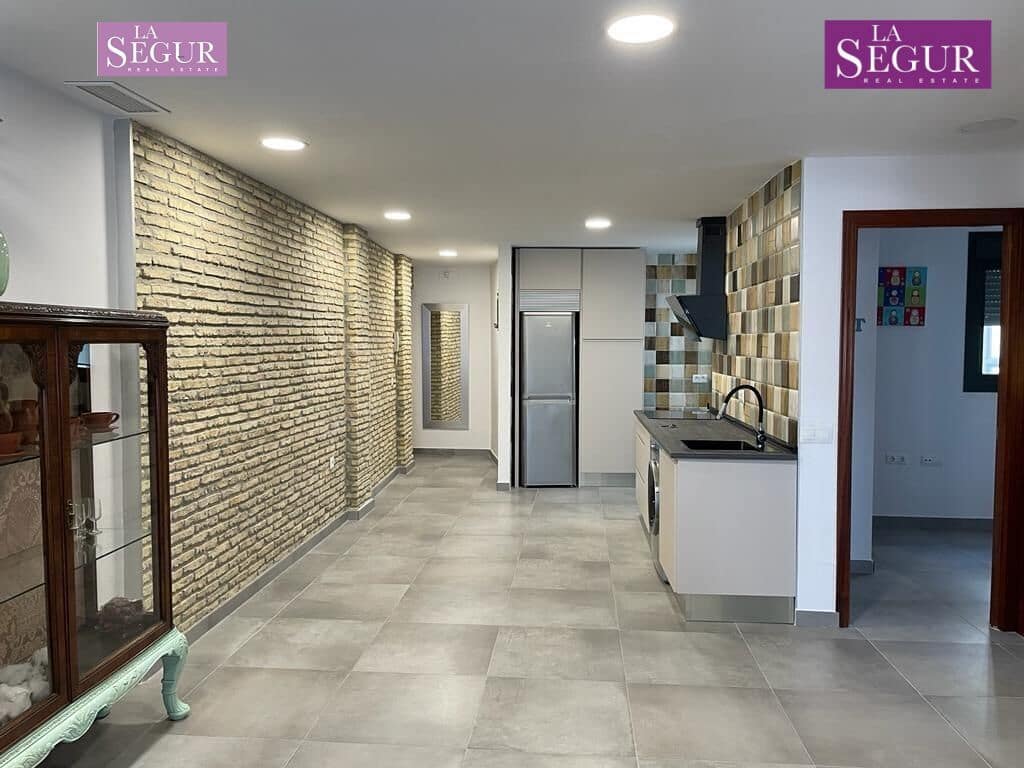 3 bedroom Flat for sale in Medina-Sidonia with garage - € 120,000 (Ref: 9403329)