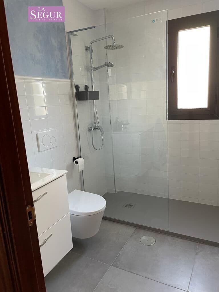 3 bedroom Flat for sale in Medina-Sidonia with garage - € 120,000 (Ref: 9403329)