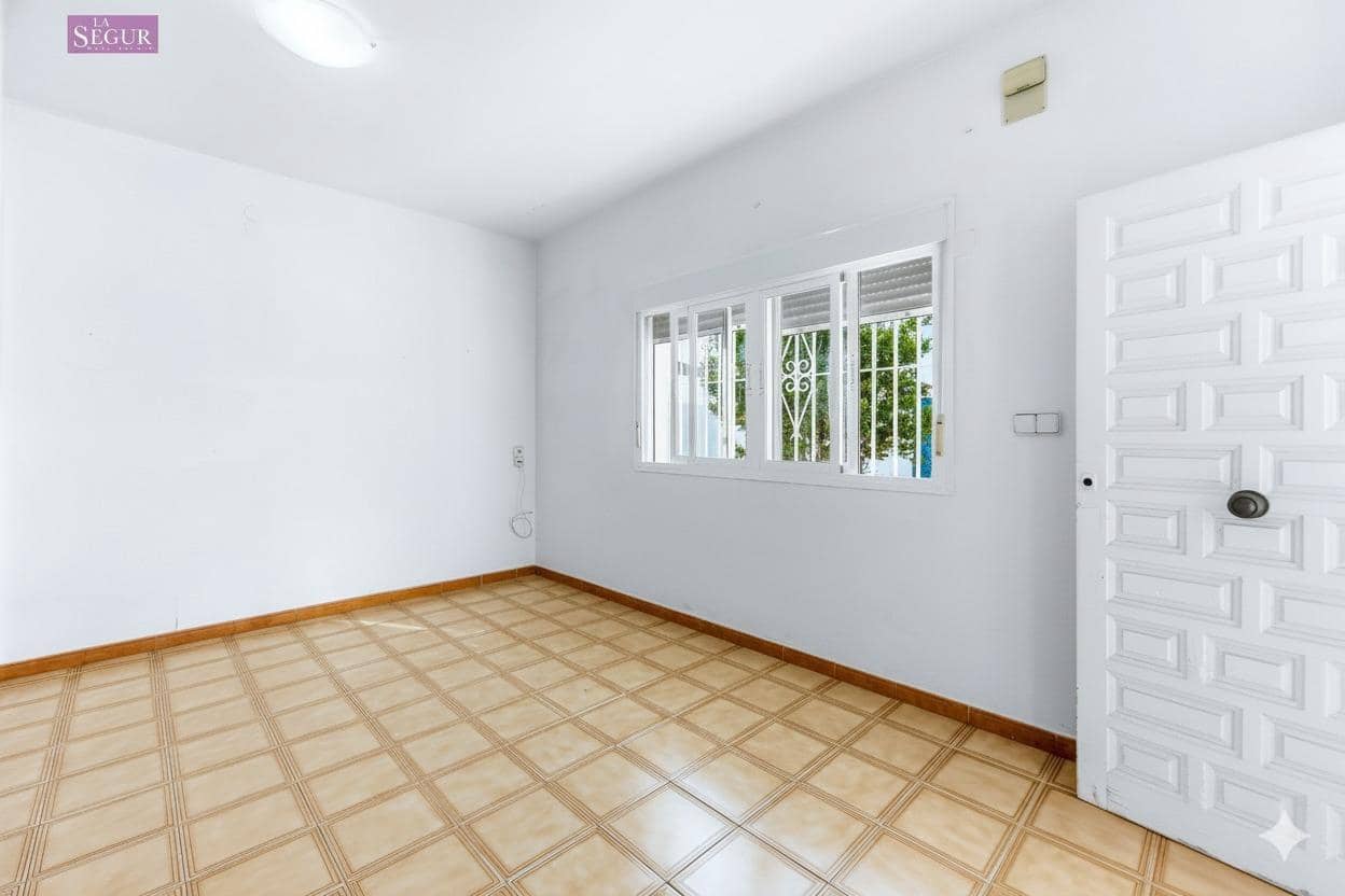 3 quarto Bungalow para venda em Chiclana de la Frontera - 249 700 € (Ref: 9403330)