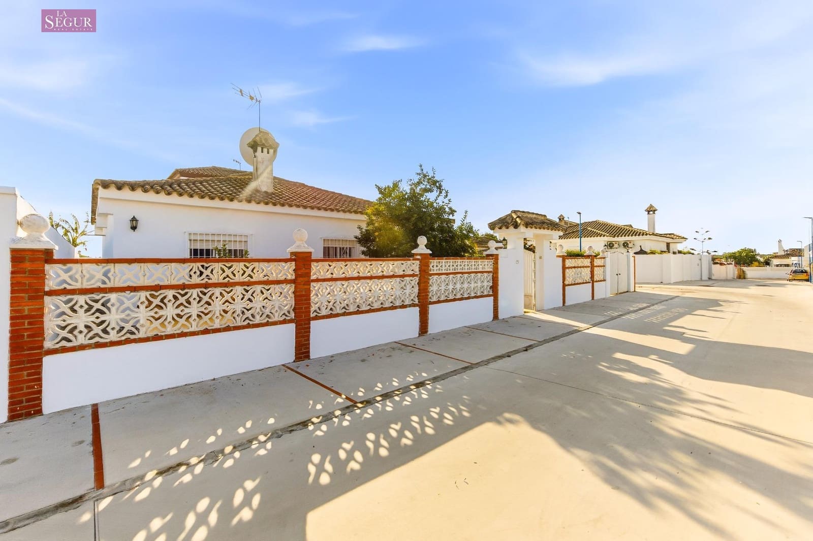 3 quarto Bungalow para venda em Chiclana de la Frontera - 249 700 € (Ref: 9403330)