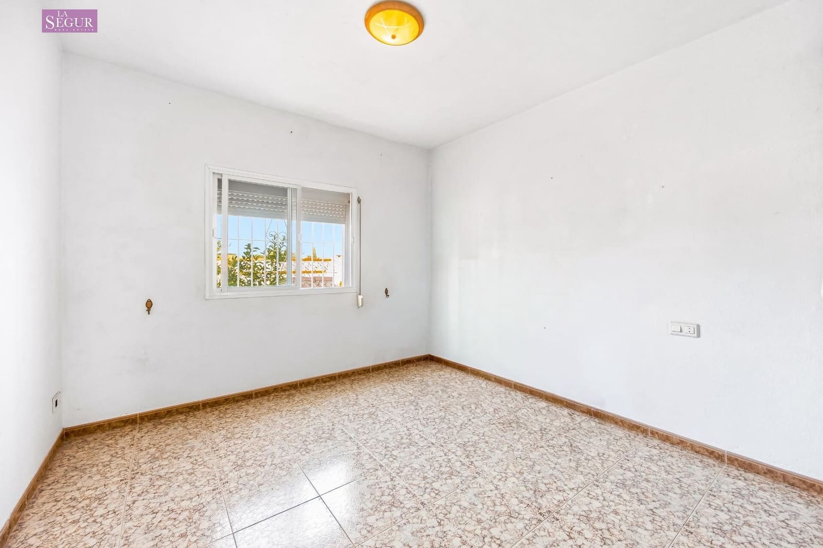 3 quarto Bungalow para venda em Chiclana de la Frontera - 249 700 € (Ref: 9403330)