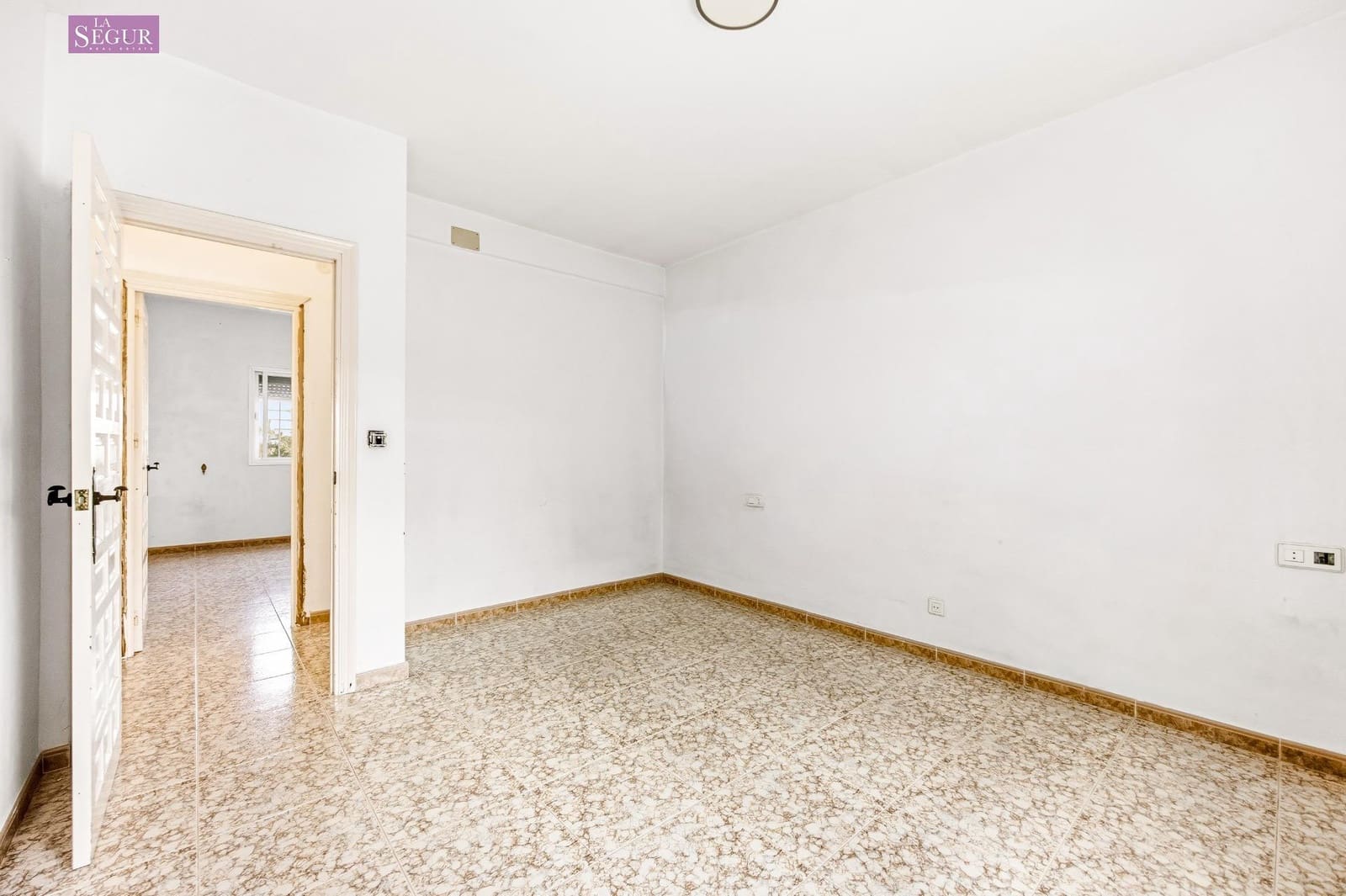 3 quarto Bungalow para venda em Chiclana de la Frontera - 249 700 € (Ref: 9403330)