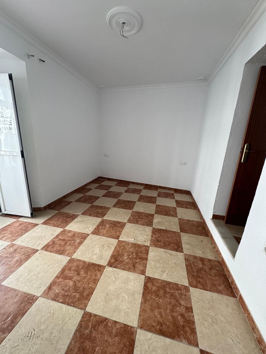 7 soveværelse Byhus til salg i Medina-Sidonia - € 246.000 (Ref: 9404408)