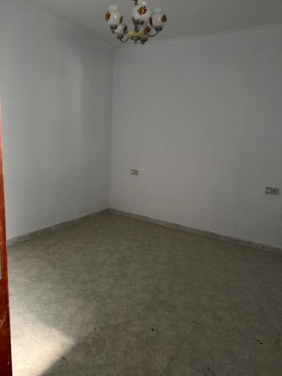 7 soveværelse Byhus til salg i Medina-Sidonia - € 246.000 (Ref: 9404408)