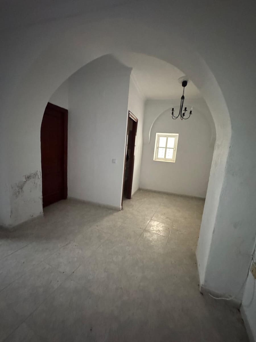 7 soveværelse Byhus til salg i Medina-Sidonia - € 246.000 (Ref: 9404408)