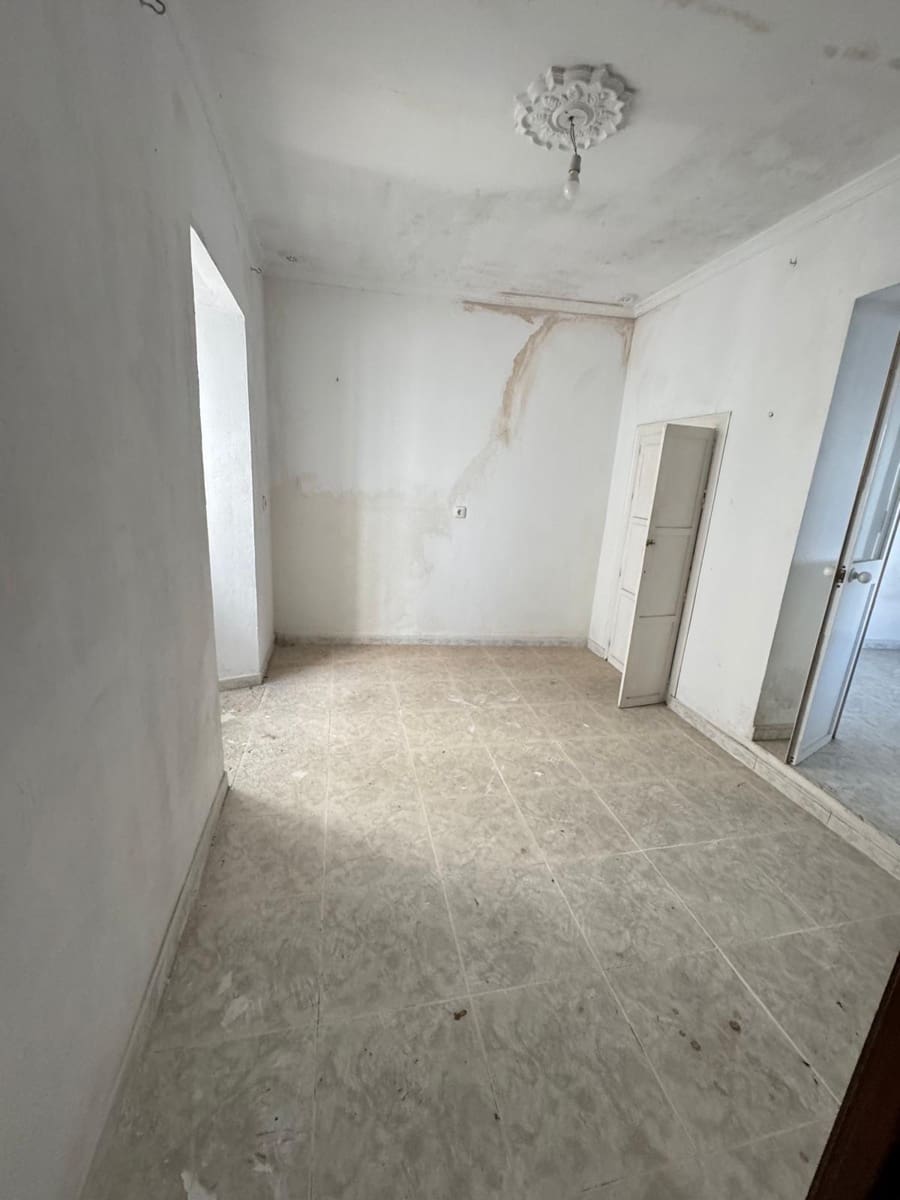 7 soveværelse Byhus til salg i Medina-Sidonia - € 246.000 (Ref: 9404408)