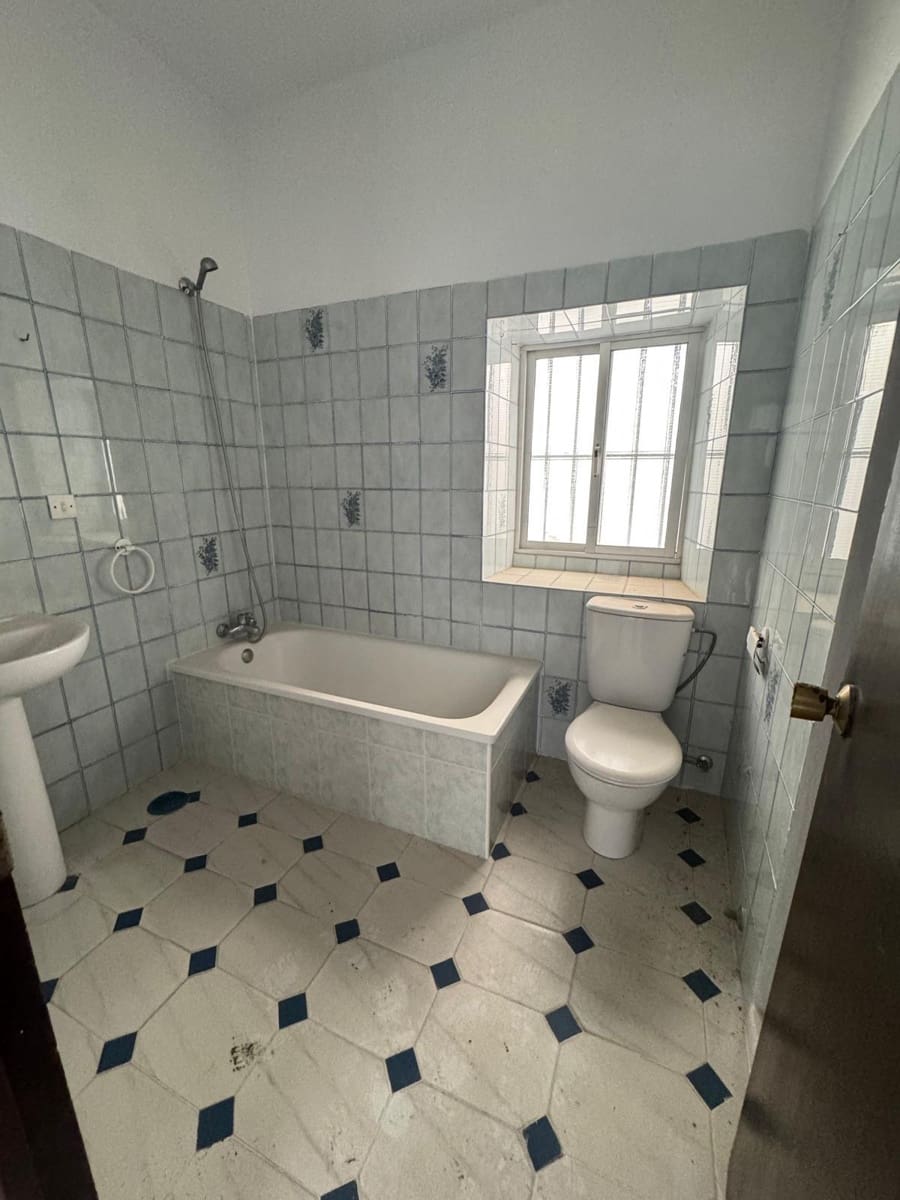 7 soveværelse Byhus til salg i Medina-Sidonia - € 246.000 (Ref: 9404408)