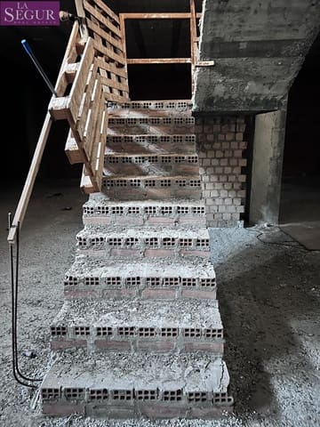 Erhverv til salg i Benalup - € 125.000 (Ref: 9410909)