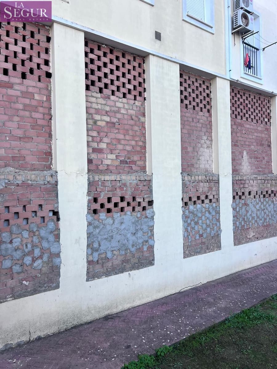 Kommersiell till salu i Benalup - 125 000 € (Ref: 9410909)