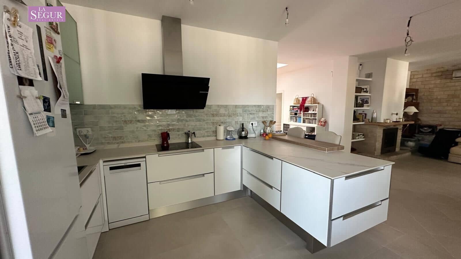 7 slaapkamer Gastenverblijf/B&B te koop in Chiclana de la Frontera met zwembad garage - € 787.000 (Ref: 9410910)