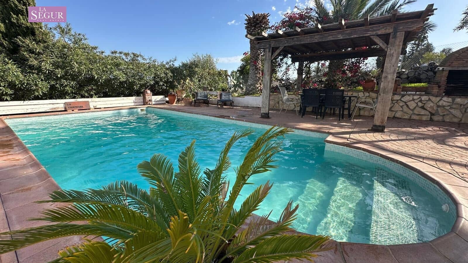 7 slaapkamer Gastenverblijf/B&B te koop in Chiclana de la Frontera met zwembad garage - € 787.000 (Ref: 9410910)