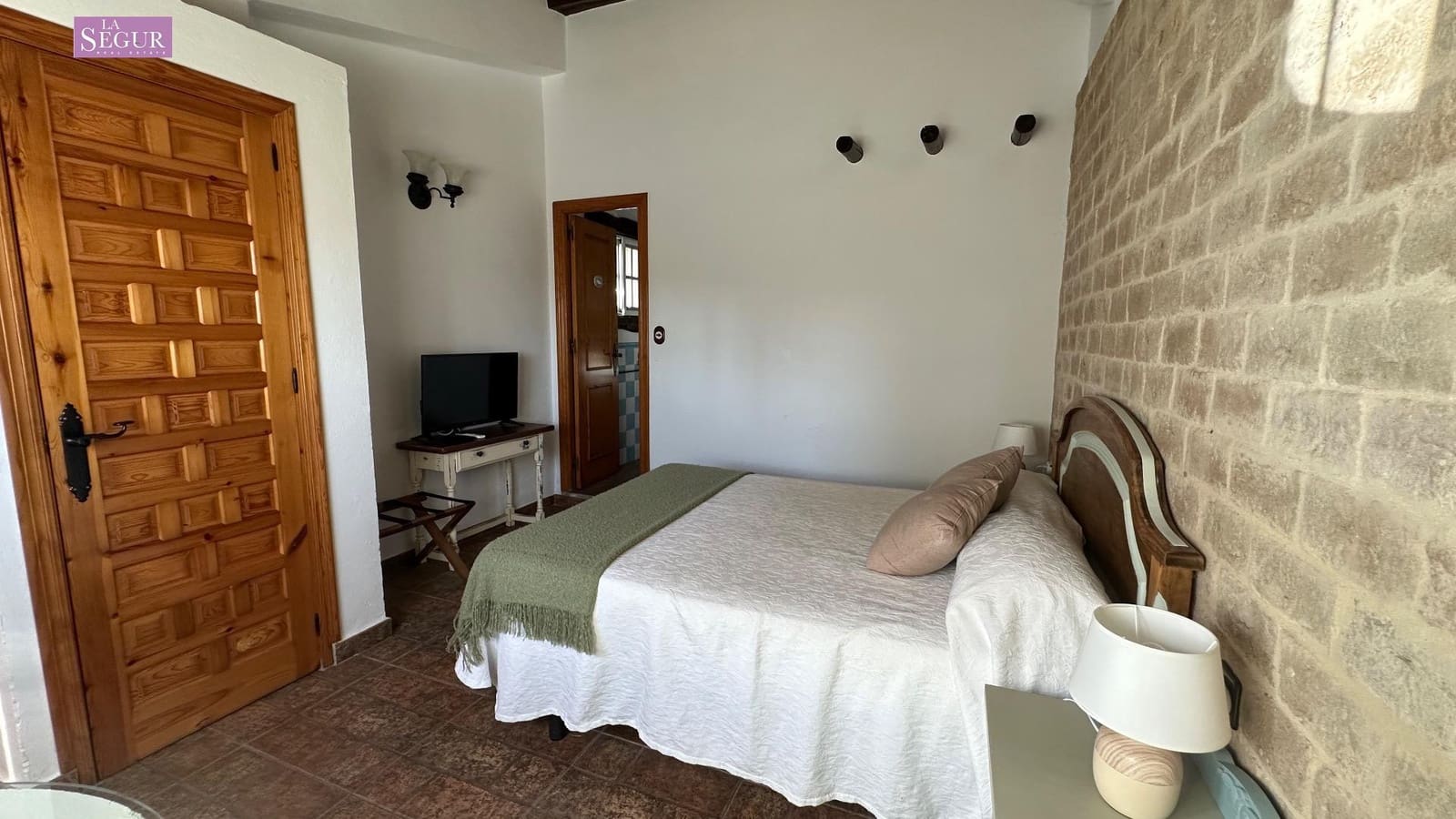 7 slaapkamer Gastenverblijf/B&B te koop in Chiclana de la Frontera met zwembad garage - € 787.000 (Ref: 9410910)