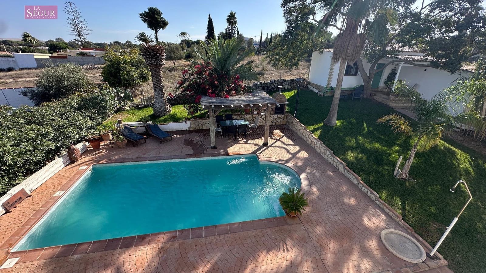 7 slaapkamer Gastenverblijf/B&B te koop in Chiclana de la Frontera met zwembad garage - € 787.000 (Ref: 9410910)