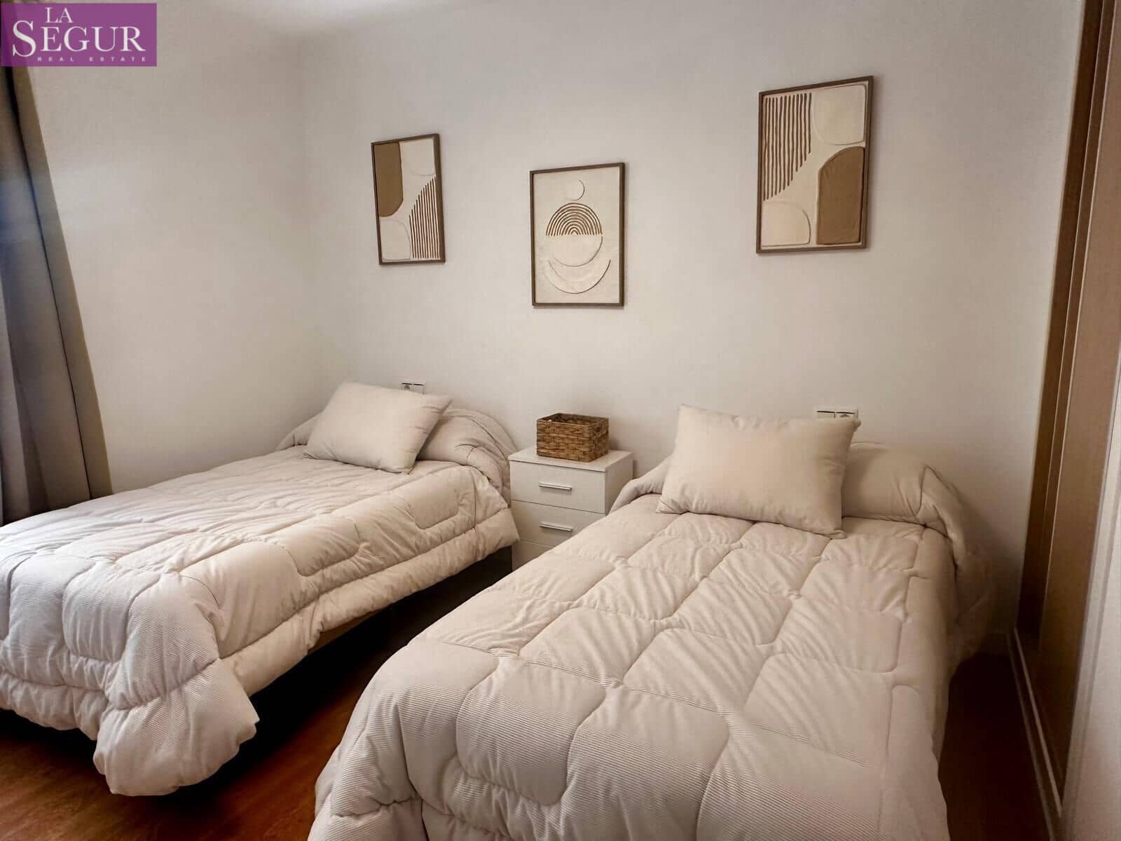 3 camera da letto Appartamento da affittare in Cadice citta - 1.100 € (Rif: 9415851)