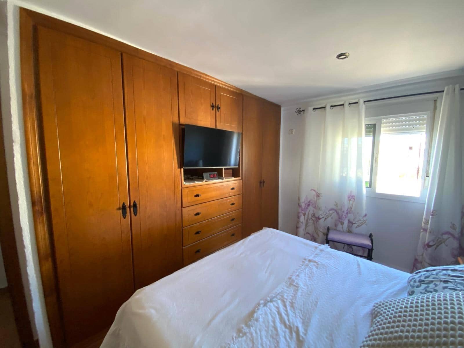 3 bedroom Apartment for sale in Barbate - € 190,000 (Ref: 9419649)