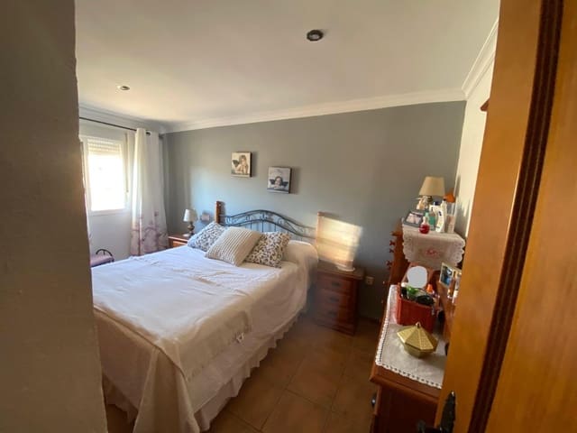 3 makuuhuone Huoneisto myytävänä paikassa Barbate - 190 000 € (Ref: 9419649)