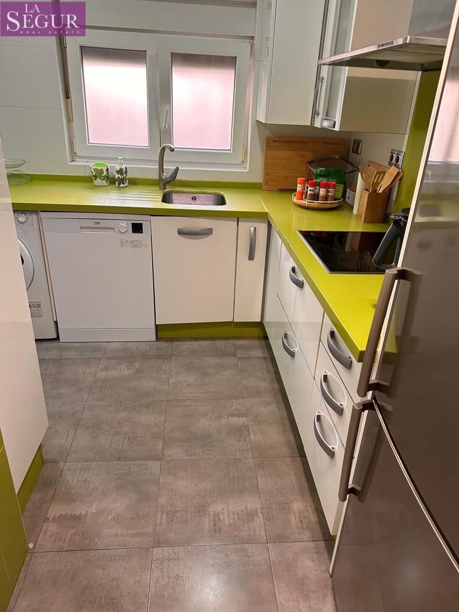 4 camera da letto Appartamento in vendita in Cadice citta - 410.000 € (Rif: 9446273)